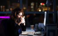 Cómo trabajar de noche sin afectar a tu salud